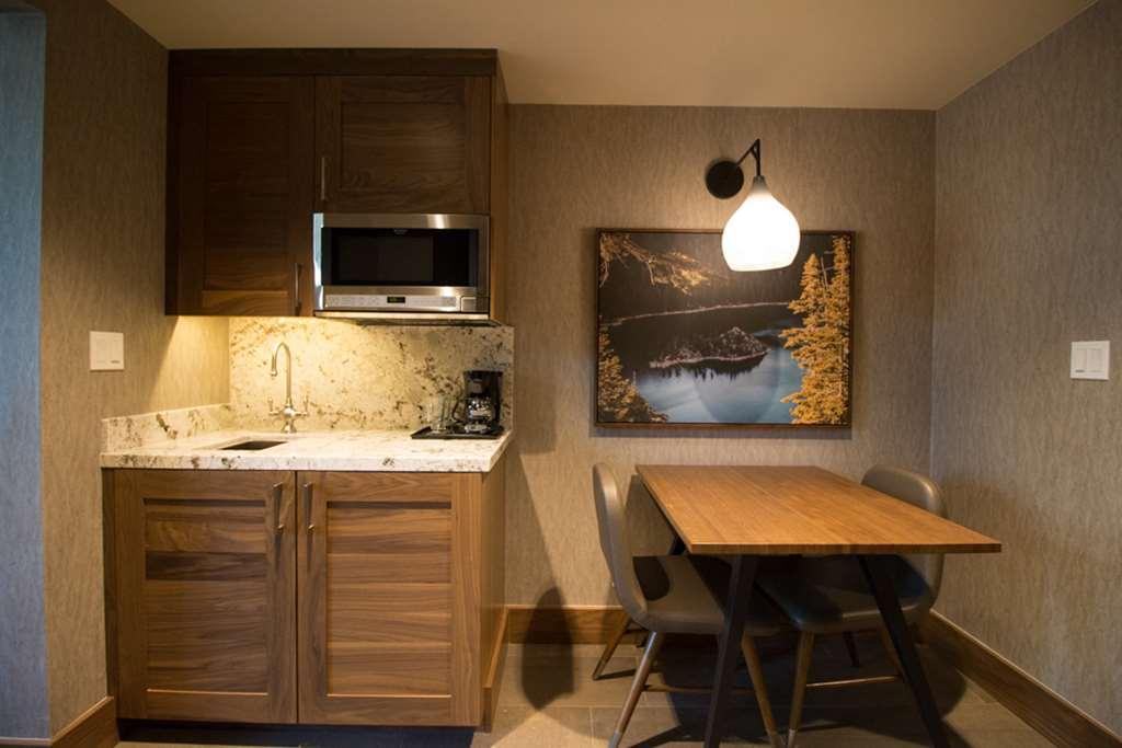 Hilton Vacation Club Tahoe Seasons Lake Tahoe South Lake Tahoe Room photo